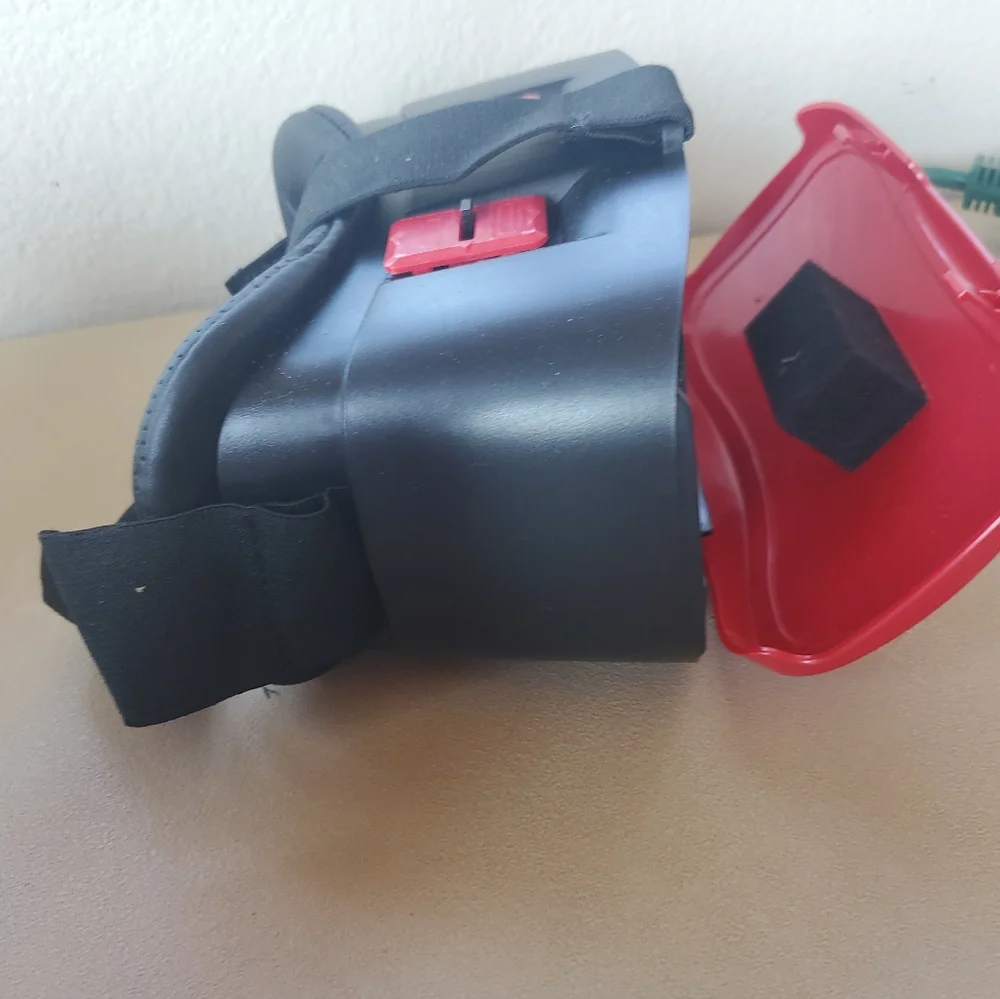 Virtual Reality ONN Smartphone Headset iPhone Samsung Screens up to 6